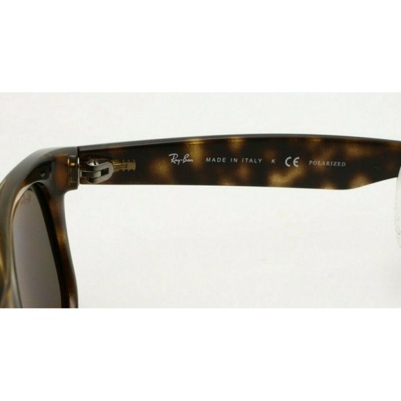 Ray Ban RB 2132 New Wayfarer 902/58 Sunglasses - Picture 5 of 6